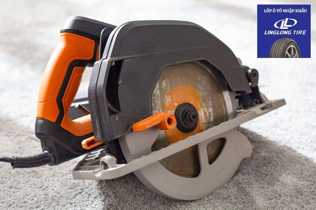 Dụng cụ cắt lốp xe ô tô