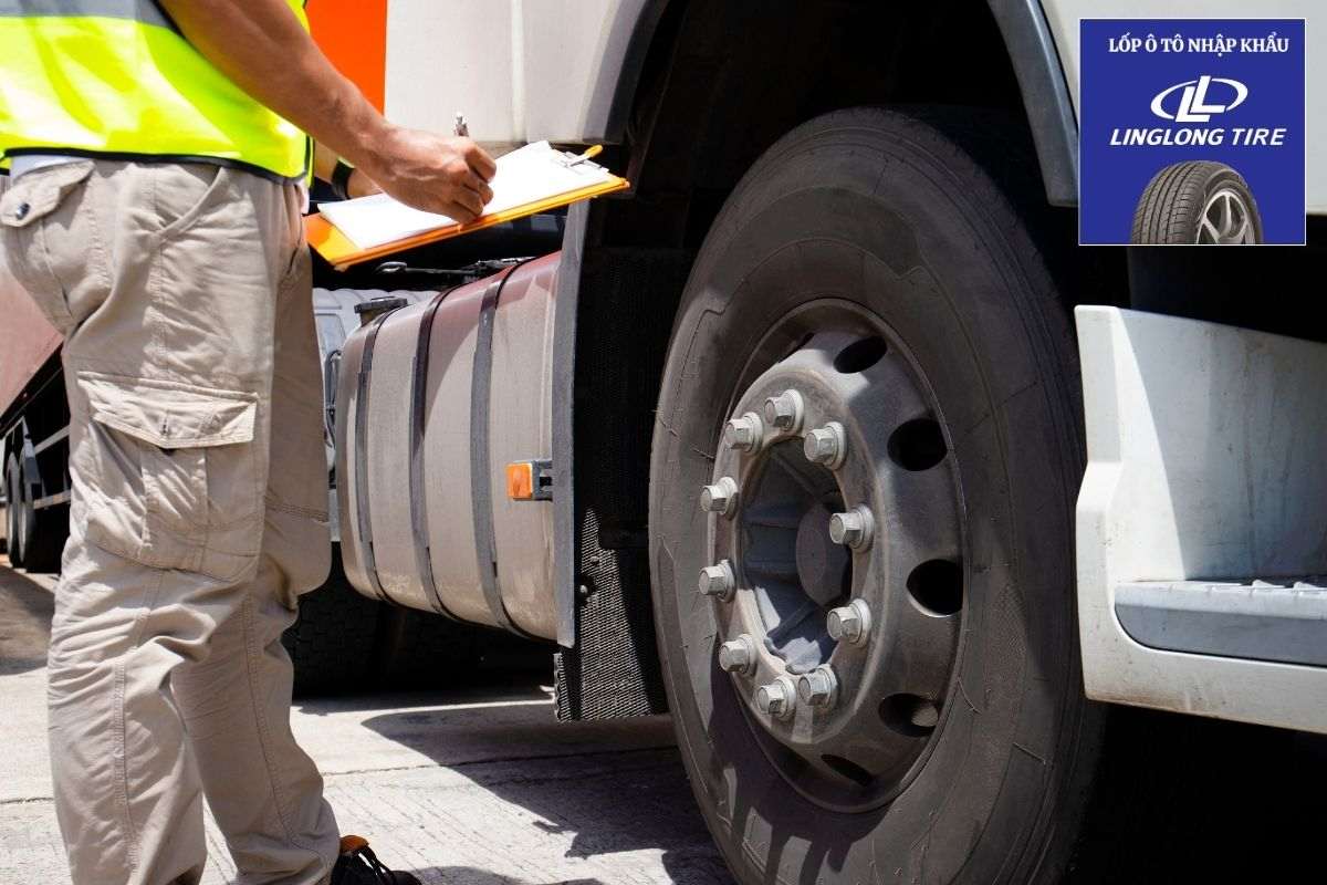 Tạo cơ hội kinh tế và việc làm