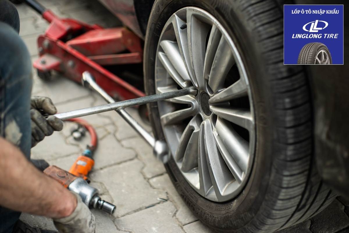 Dụng cụ thay lốp xe ô tô gồm những gì?