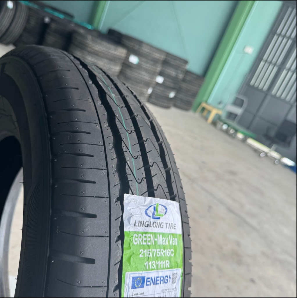 Cận cảnh mặt gai lốp xe Ford Transit 215/75R16C LingLong GREEN-Max Van