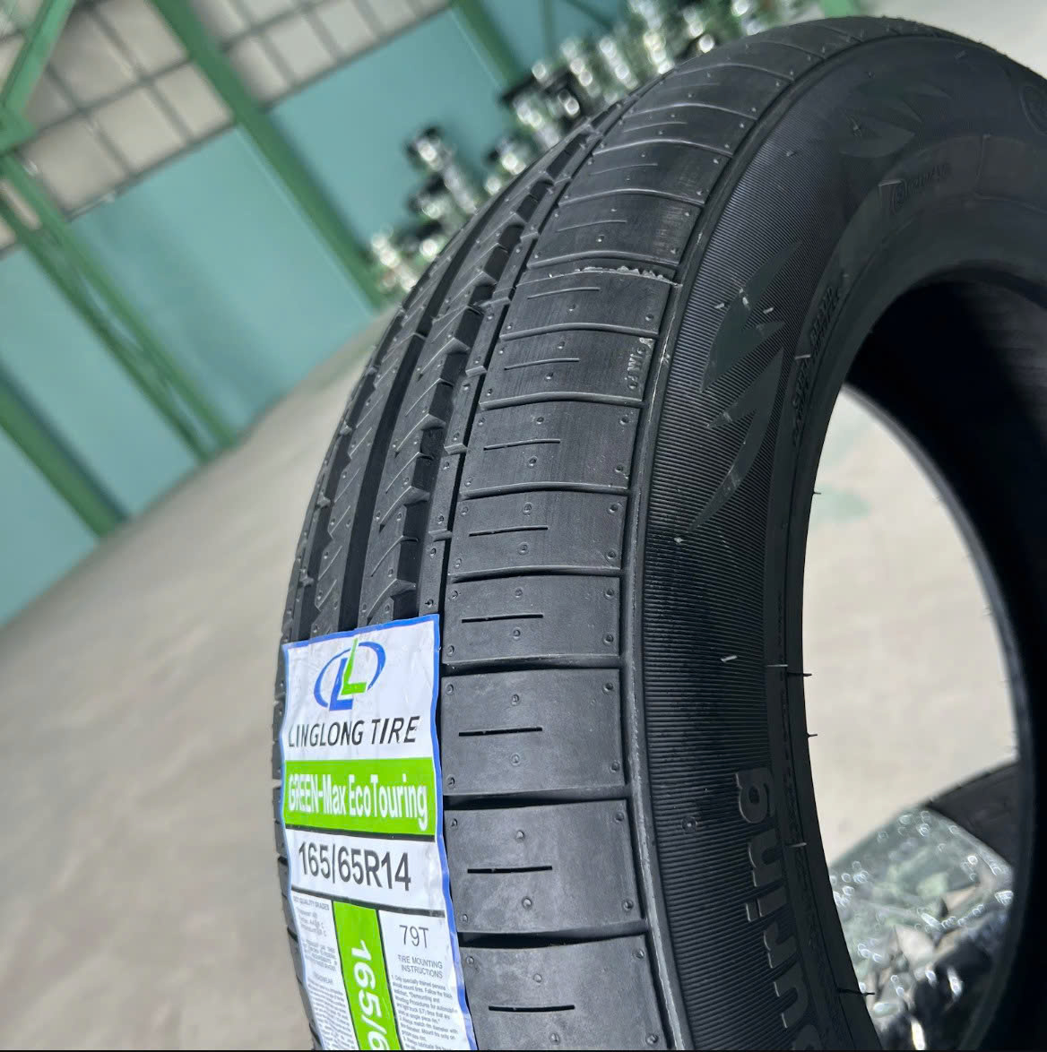 Thay lốp xe Hyundai Grand i10 165/65R14 GREEN-MAX ET chính hãng LingLong tại Song Minh